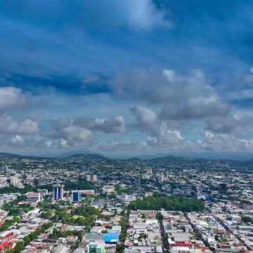 hoy LLUVIAS Y TORMENTAS SE ESPERAN ESTE LUNES EN DIFERENTES ZONAS DE EL SALVADOR