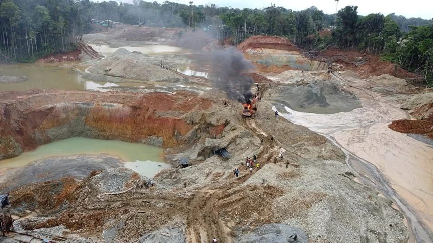 mina 1 DERRUMBE DE MINA DE ORO DEJA 14 MINEROS FALLECIDOS Y SIETE HERIDOS EN COLOMBIA