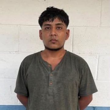 pnc 1 FUERZA ARMADA UBICA A HOMBRE CON PORCIONES DE MARIHUANA EN SAN LUIS LA HERRADURA