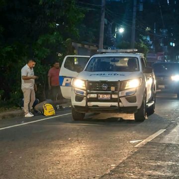 HOMBRE MUERE Y SU NOVIA RESULTA GRAVEMENTE LESIONADA TRAS SER ATROPELLADOS EN SONSONATE